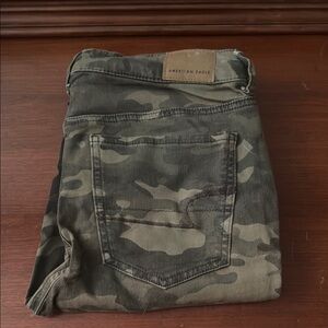 American Eagle Outfitters Men's Camouflage Jeans